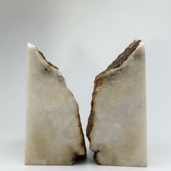 Pink Amethyst Bookends: Experience the Power of Love and Positivity (AI) - Picture 3 of 10